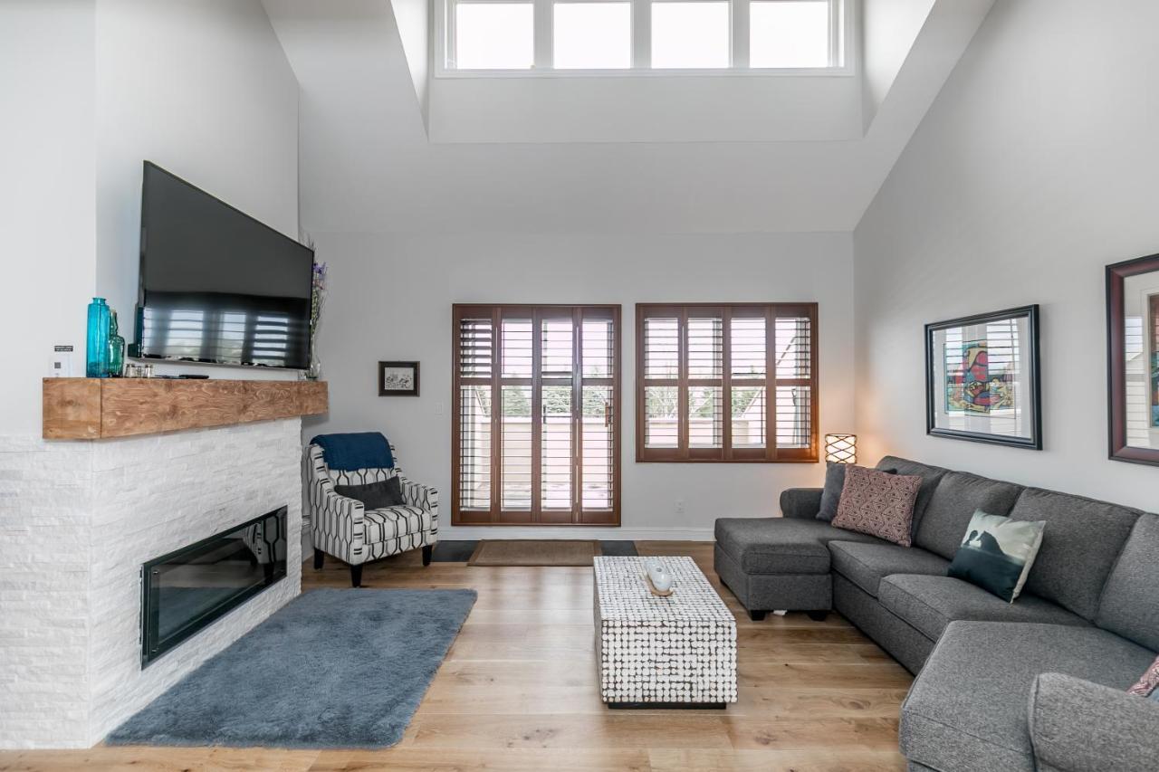 Stunning Townhouse - 3 Bdrm Blue Mountain Village Sauna! Montanhas Azuis Exterior foto