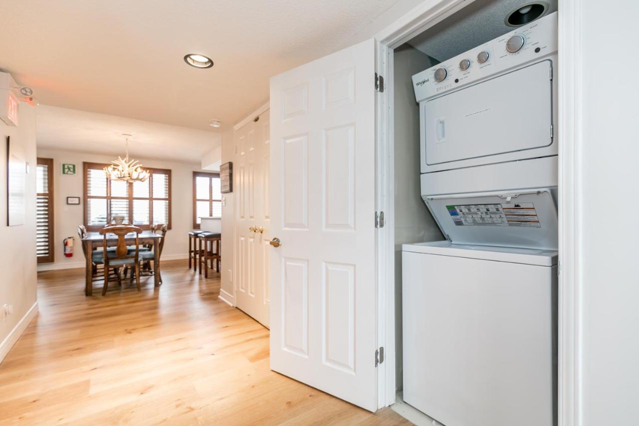 Stunning Townhouse - 3 Bdrm Blue Mountain Village Sauna! Montanhas Azuis Exterior foto