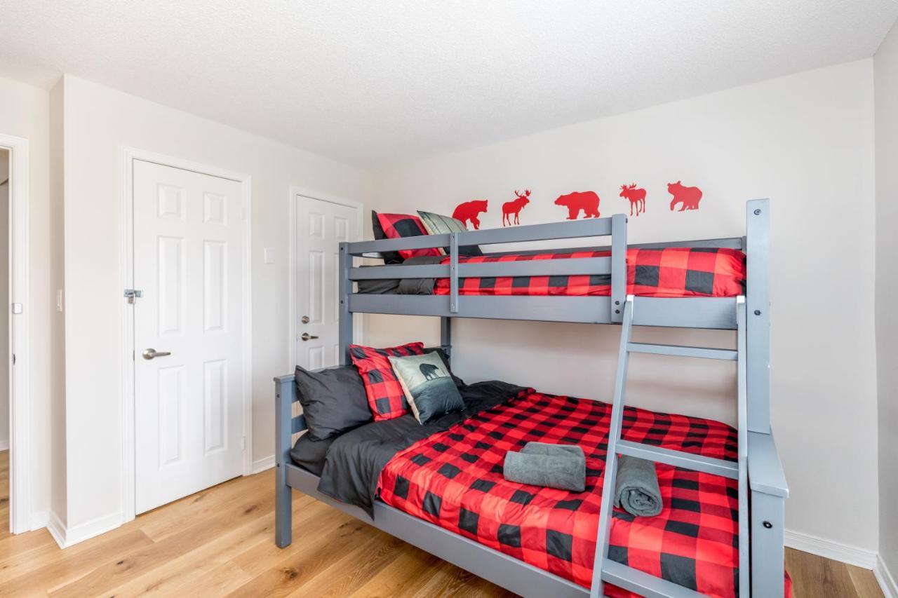 Stunning Townhouse - 3 Bdrm Blue Mountain Village Sauna! Montanhas Azuis Exterior foto