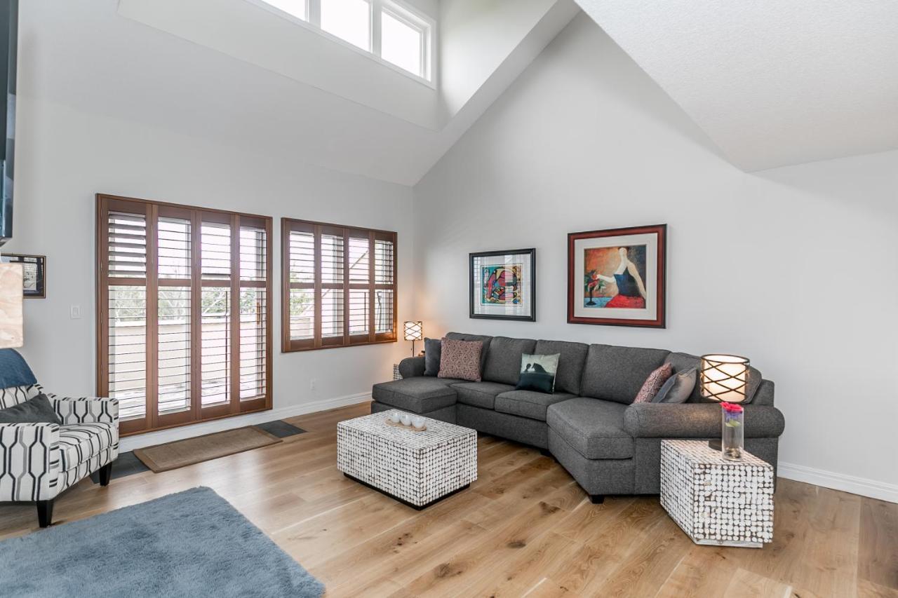 Stunning Townhouse - 3 Bdrm Blue Mountain Village Sauna! Montanhas Azuis Exterior foto