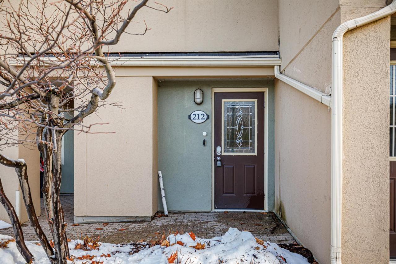 Stunning Townhouse - 3 Bdrm Blue Mountain Village Sauna! Montanhas Azuis Exterior foto