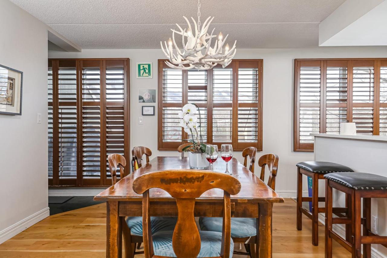Stunning Townhouse - 3 Bdrm Blue Mountain Village Sauna! Montanhas Azuis Exterior foto
